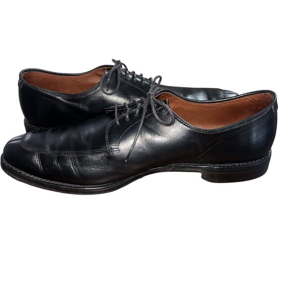 Allen Edmonds Men display picture 3